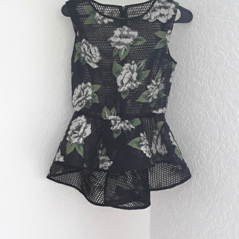 ❤ Gracia Floral Peplum Blouse